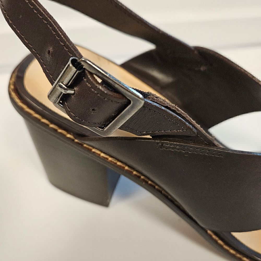 Tahri Brown  Leather Sandals  sz 11 - Picture 6 of 9